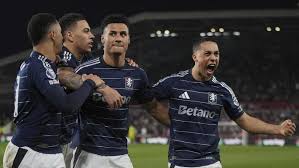 TT战队利 TT战队利