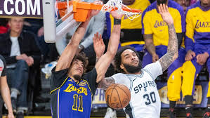 更是一段历 更是一段历